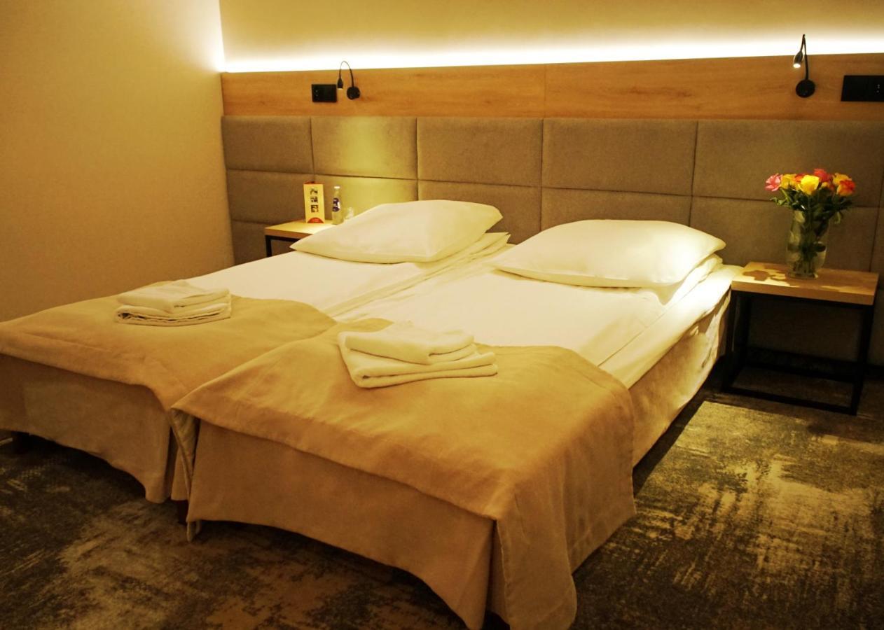 Hotel Relax Kęty Dış mekan fotoğraf