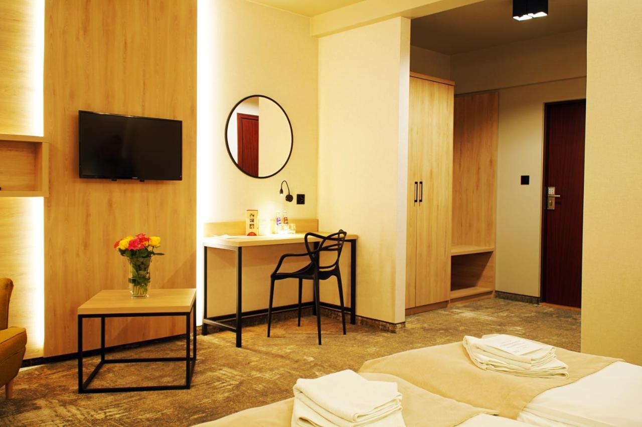Hotel Relax Kęty Dış mekan fotoğraf