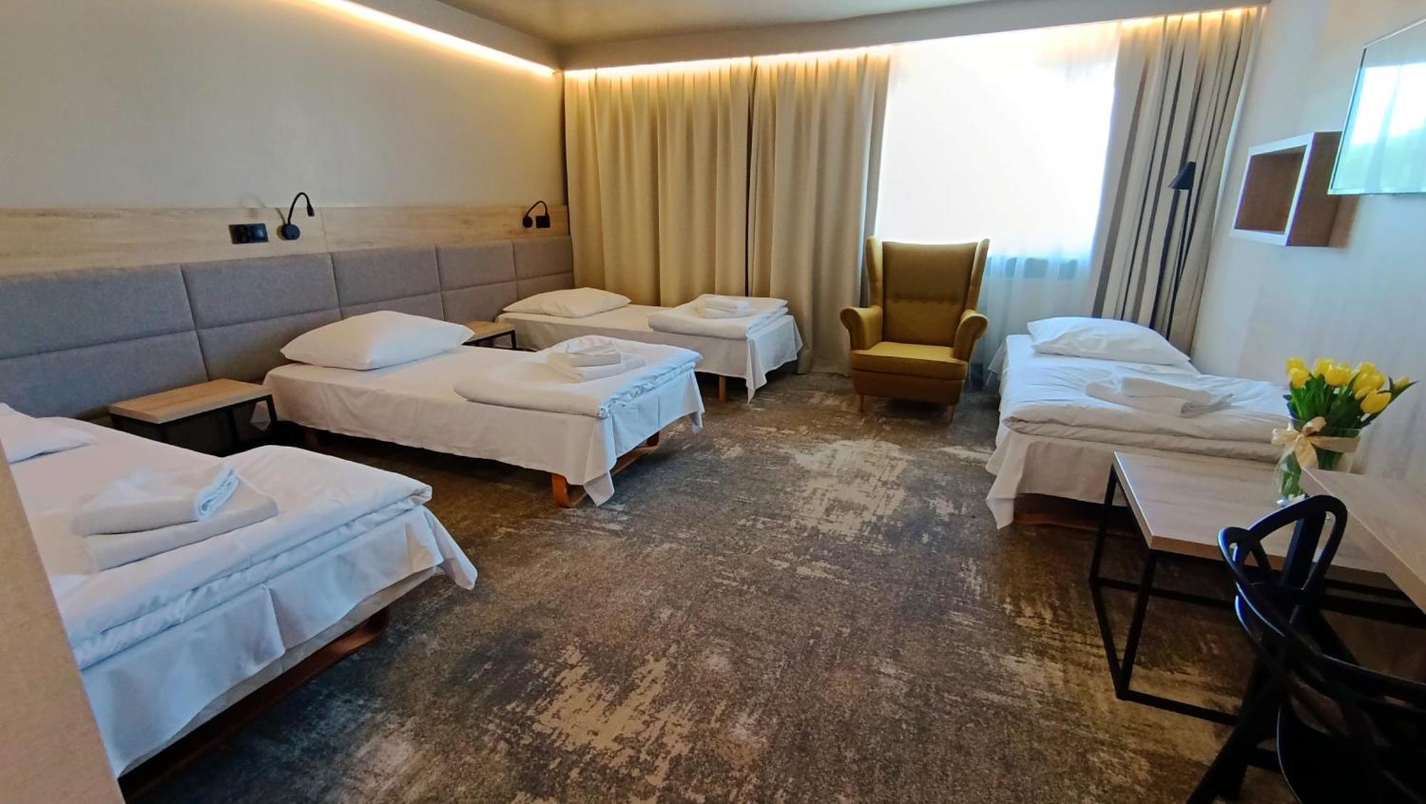Hotel Relax Kęty Dış mekan fotoğraf