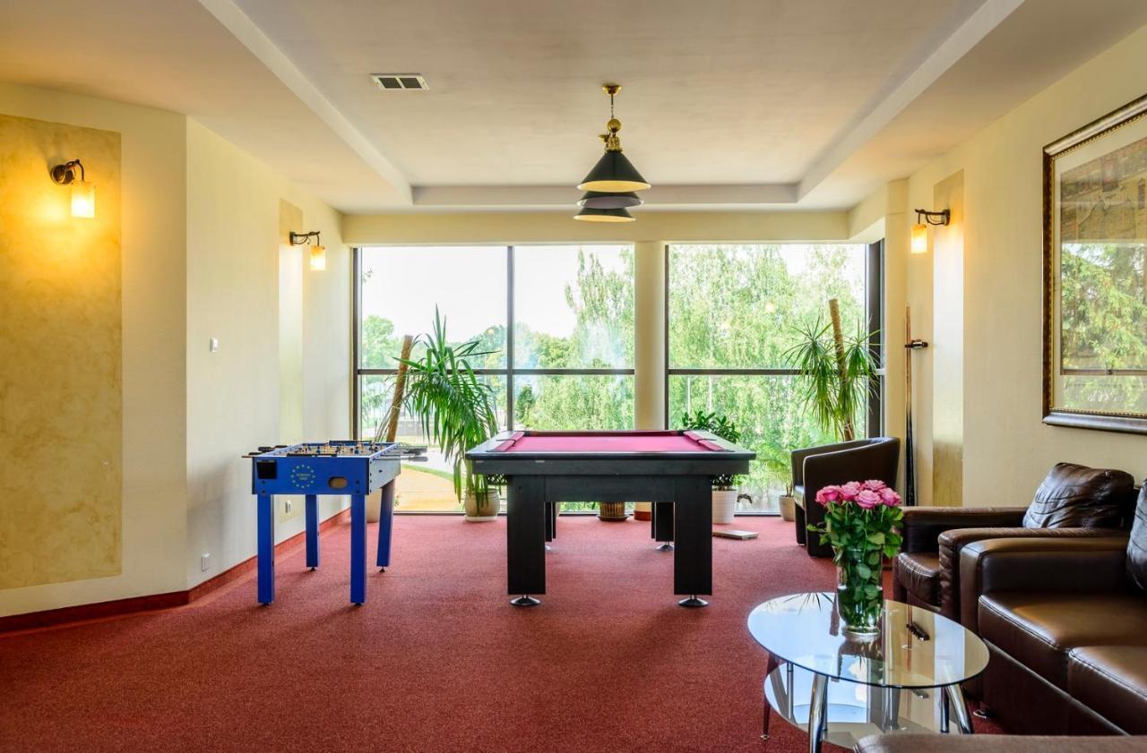 Hotel Relax Kęty Dış mekan fotoğraf